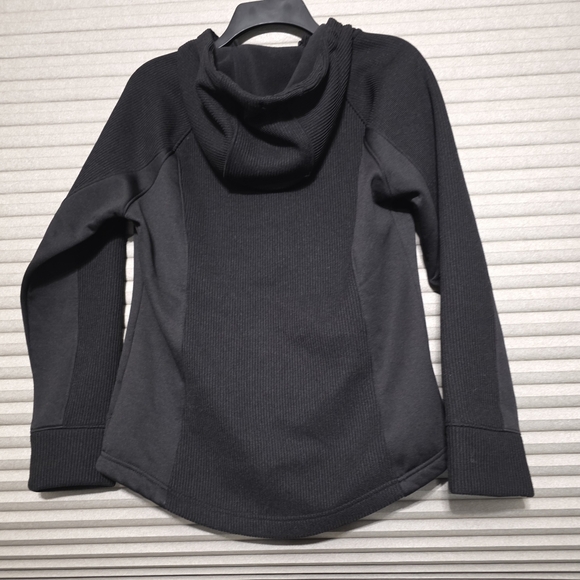 Swiss TECH - Picture 2 of 2